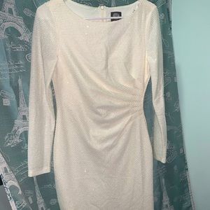 Vince Camuto Elegant Long sleeve dress